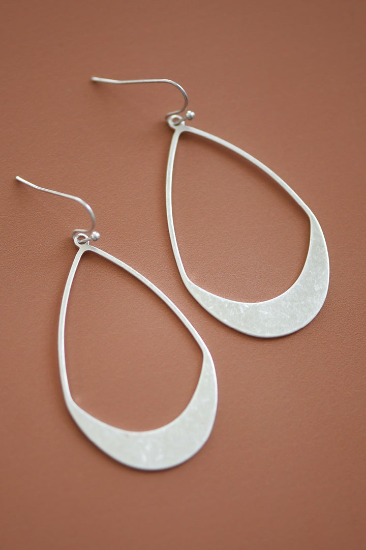 The Metal Teardrop Earrings