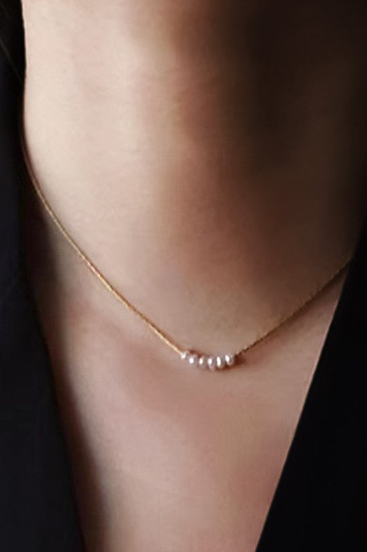 Freshwater Pearl and Gold Chain Necklace