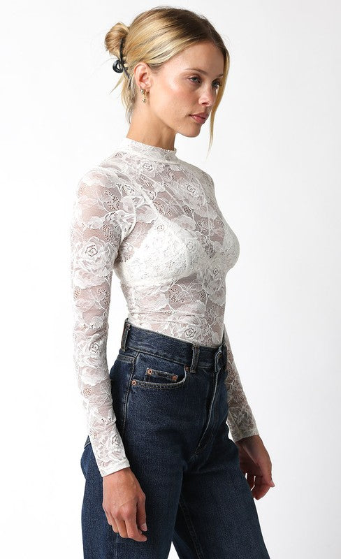 The Enchente Lace Top