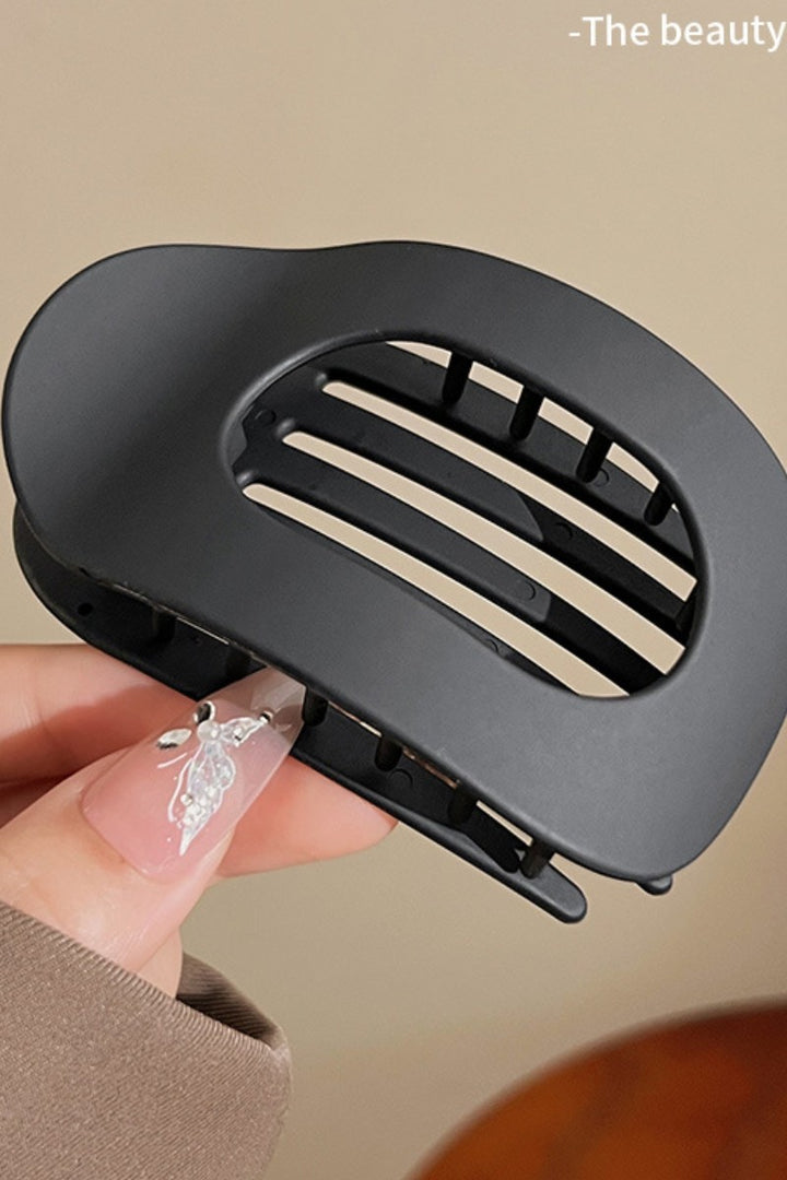 The Molly Matte Oval Flat Curved Design Hair Clips