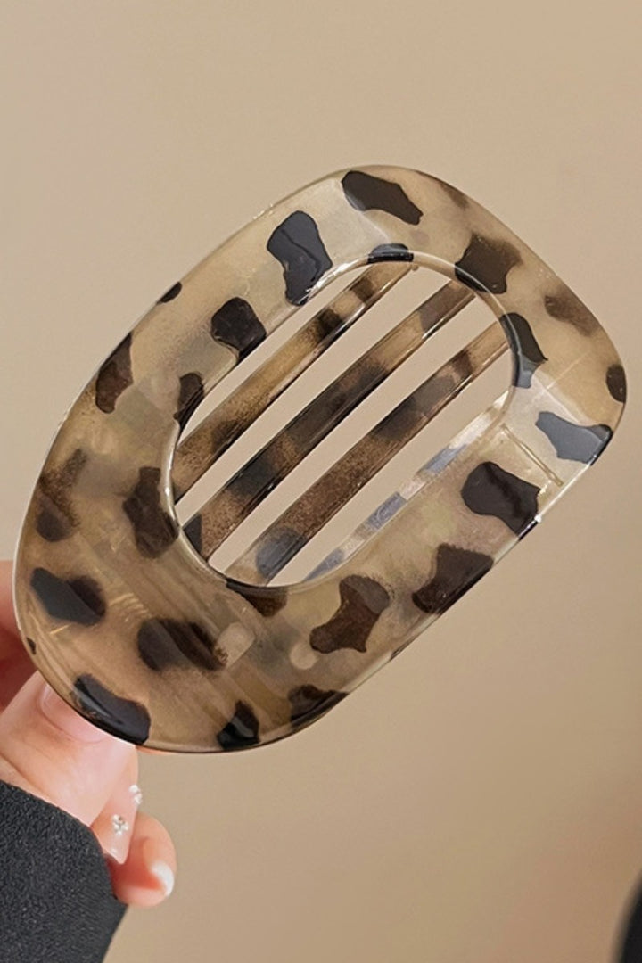 The Molly Matte Oval Flat Curved Design Hair Clips