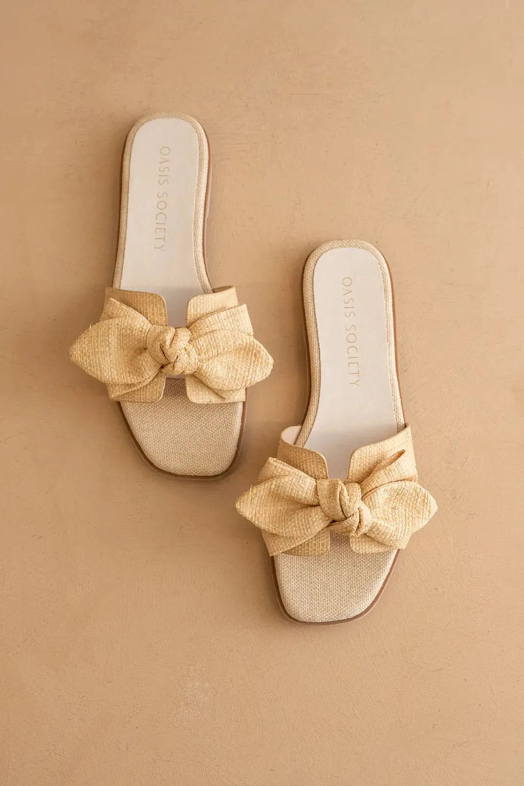 The Ginny Textured Bow Slide