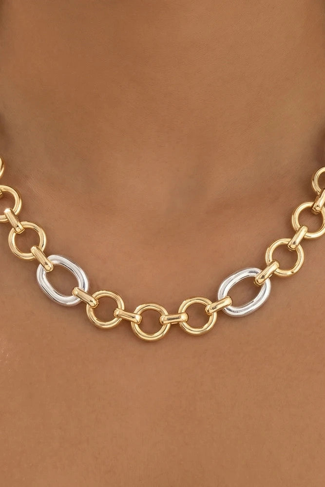The Two Tone Circle Link Chain Necklace