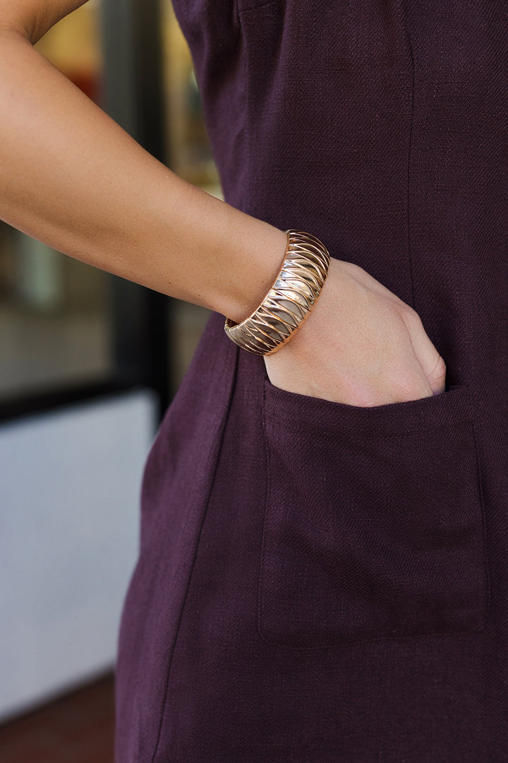 The Gold Ribbed Wide Stretch Bracelet