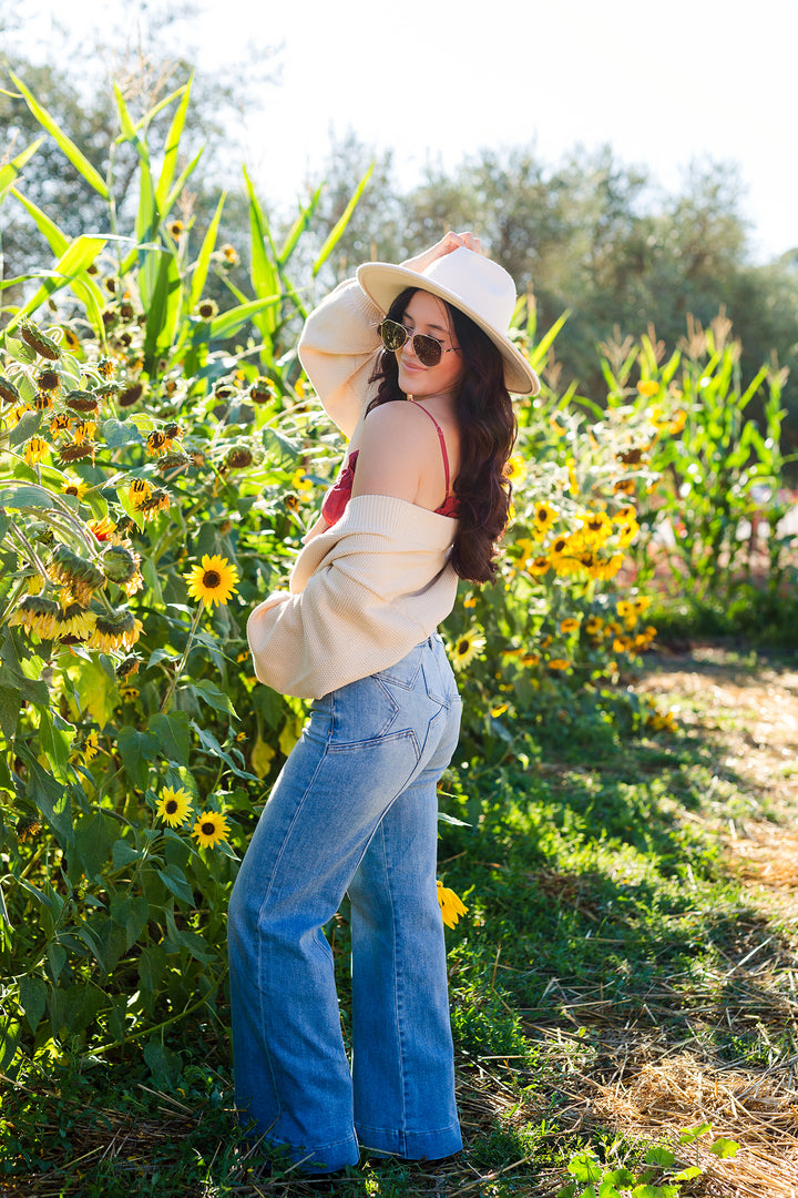 The Margaux Light Wash Stretch Star Fashion Comfort Flare by Hidden Jeans